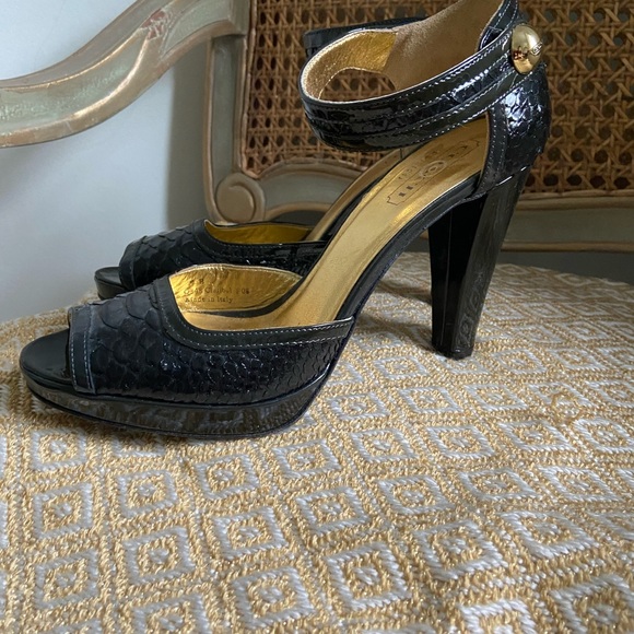 Stunning Coach Snakeskin Platform Heels - Picture 7 of 7